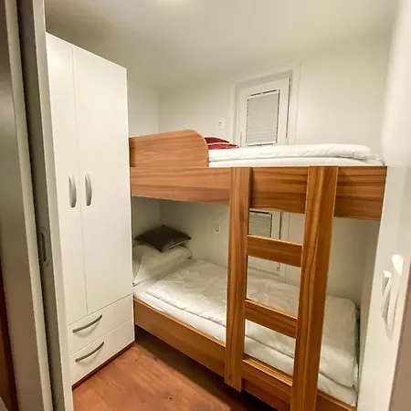 Star 1 Floating House, Marina Ferienhaus