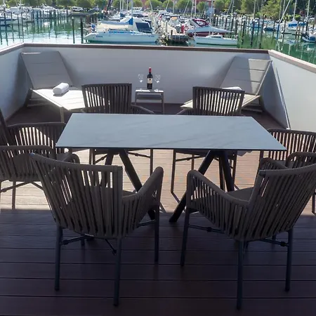 Star 1 Floating House, Marina Ferienhaus *