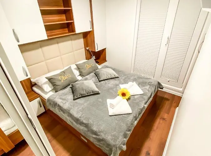 Star 1 Floating House, Marina Portorož