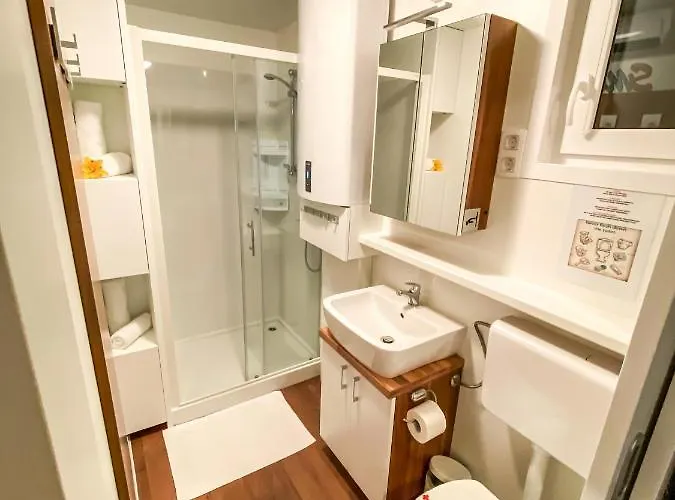 Casa de Férias Star 1 Floating House, Marina Portorož